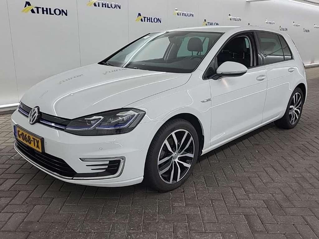 Volkswagen Golf E-DITION 2019 5D 100kW