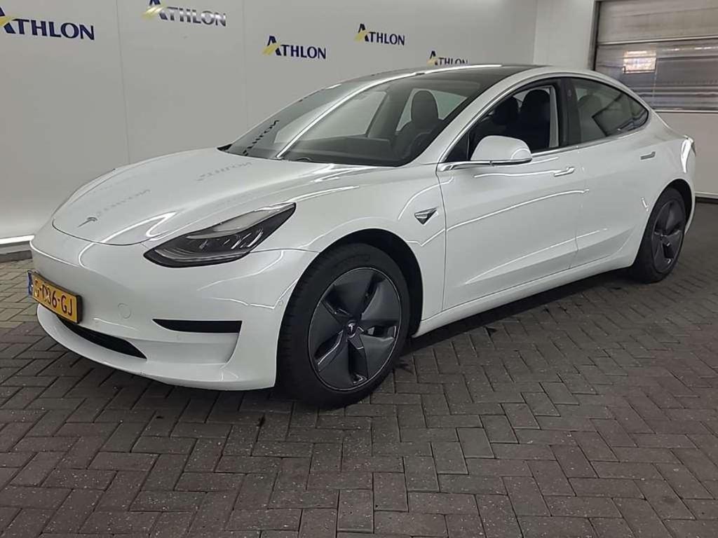 Tesla Model 3 Standard Range Plus RWD 4D 211kW