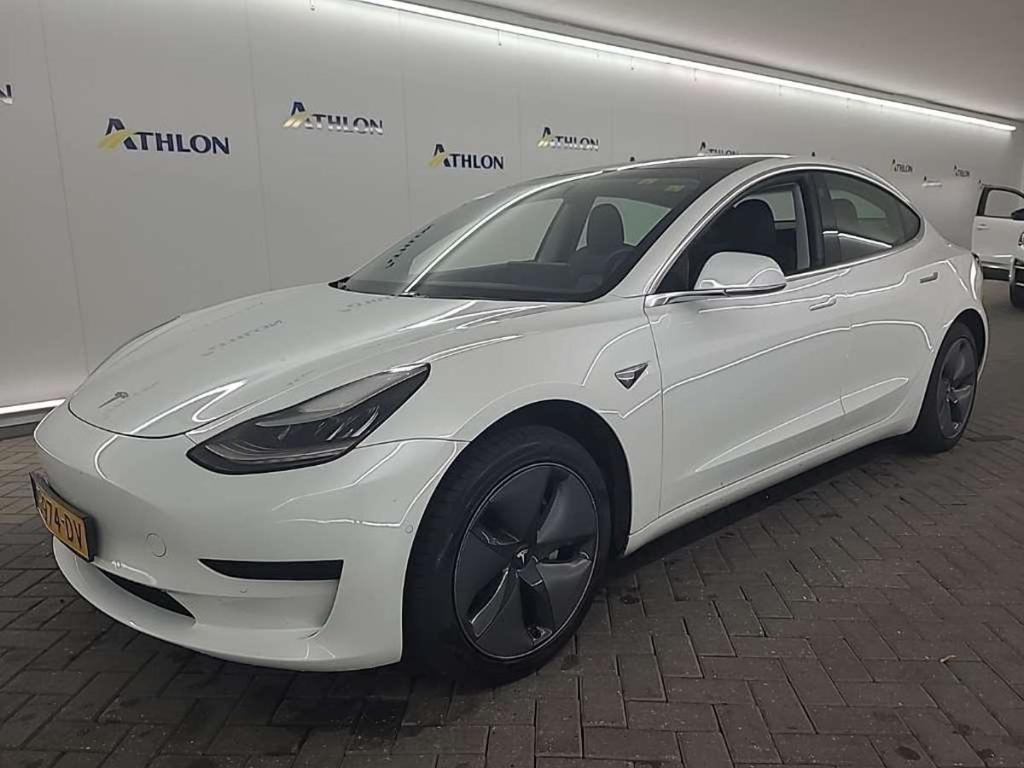 Tesla Model 3 Standard Range Plus RWD 4D 211kW