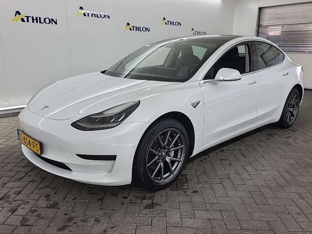 Tesla Model 3 Standard Range Plus RWD 4D 211kW