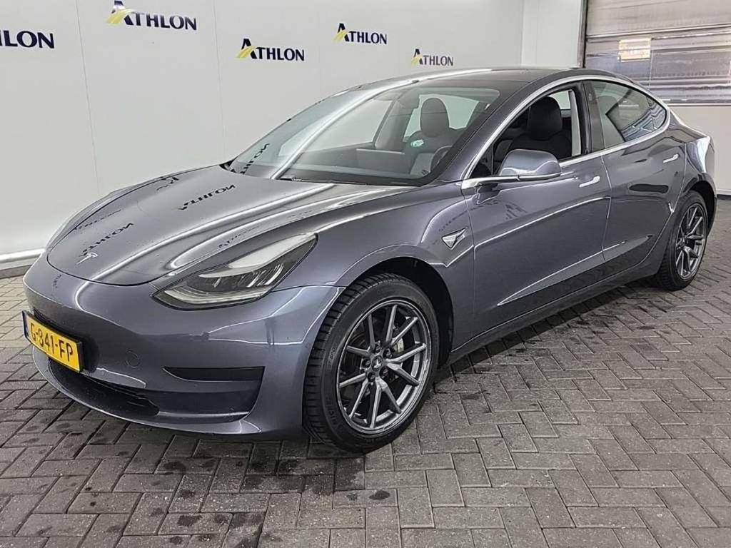 Tesla Model 3 Standard Range Plus RWD 4D 211kW