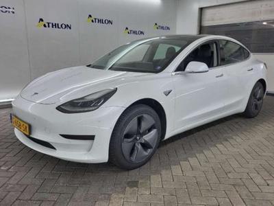 Tesla Model 3 Standard Range Plus RWD 4D 225kW