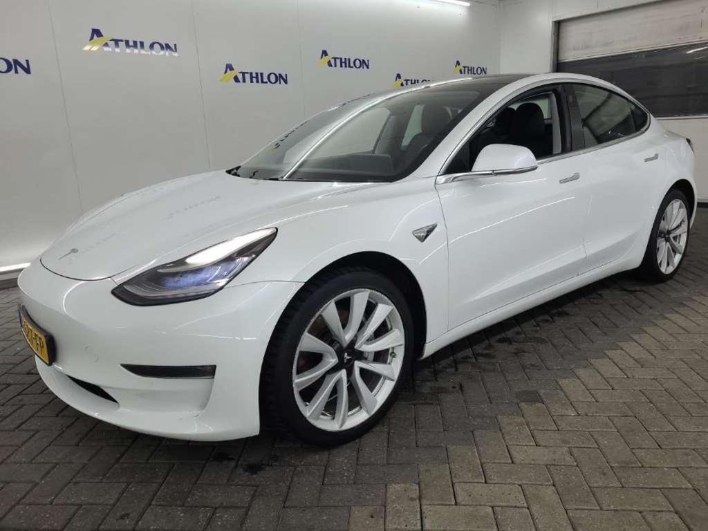 Tesla Model 3 Long Range Dual Motor AWD 4D 335kW