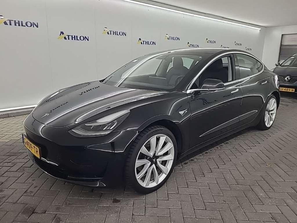 Tesla Model 3 Standard Range Plus RWD 4D 225kW