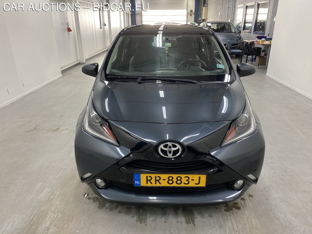 Toyota, Aygo, 1.0 VVT-i x-play 5D HB 51KW/69PK