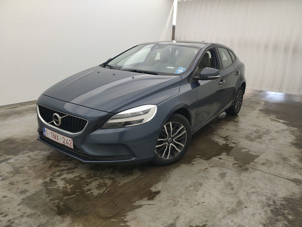 Volvo V40 D2 Momentum Eco 5d