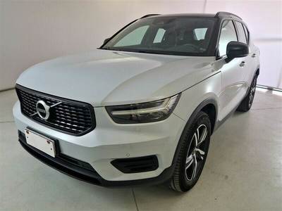 VOLVO XC40 / 2017 / 5P / SUV T3 GEARTRONIC R-DESIGN