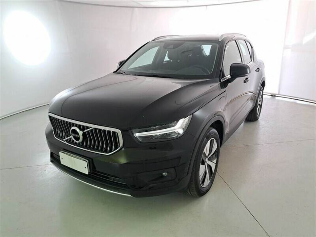 VOLVO XC40 / 2017 / 5P / SUV T5 PLUG-IN HYBRID AUTO RECH INSCRIP EXPR