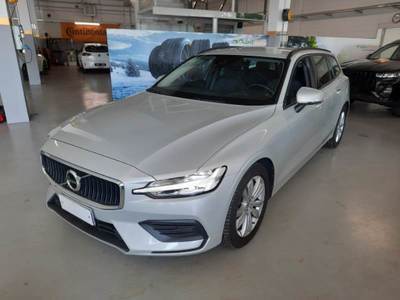 VOLVO V60 / 2018 / 5P / STATION WAGON D4 GEARTRONIC BUSINESS