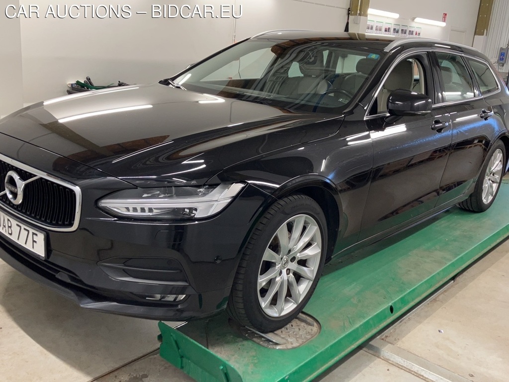 Volvo V90 D4 Momentum Advan.SE.Aut.