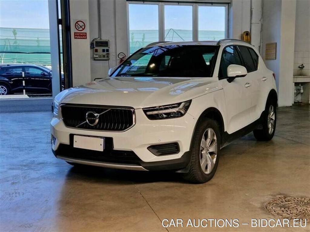 VOLVO XC40 / 2017 / 5P / SUV D3 AWD GEARTRONIC MOMENTUM