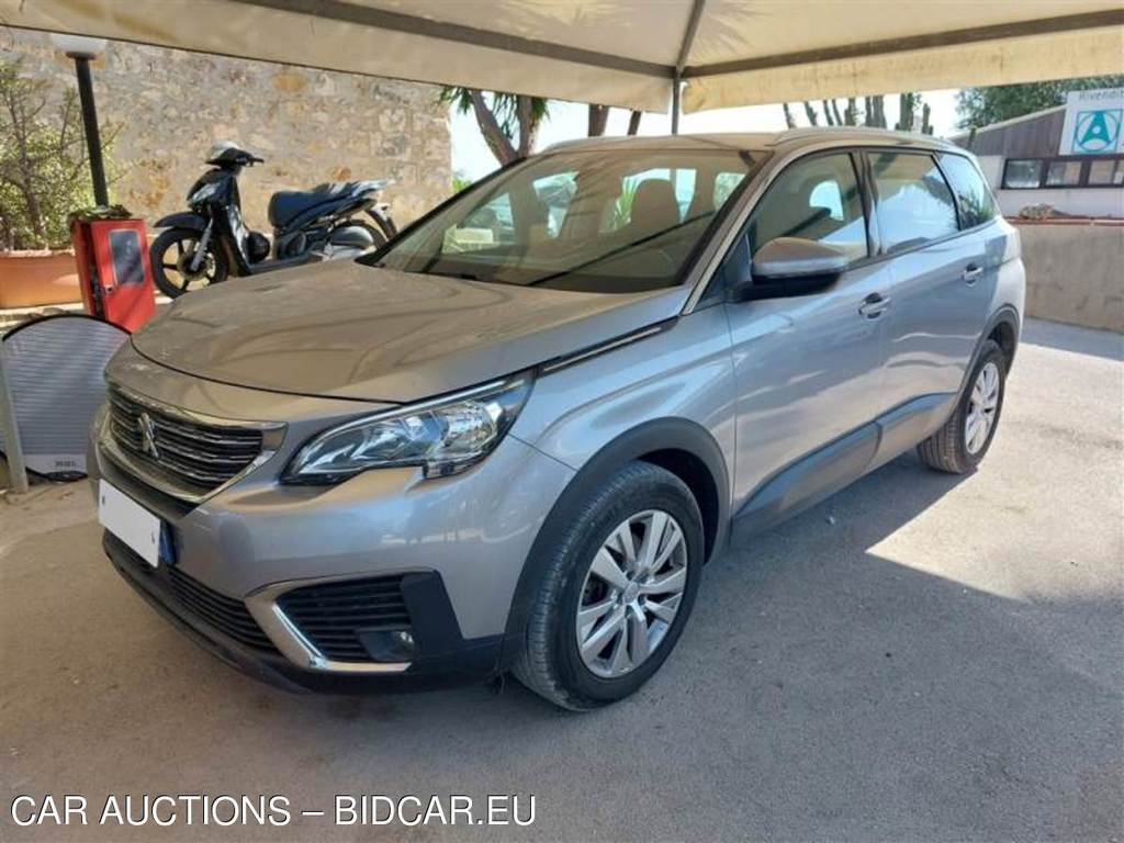 PEUGEOT 5008 / 2017 / 5P / SUV BLUEHDI 130 BUSINESS EAT8 S/S AUT.