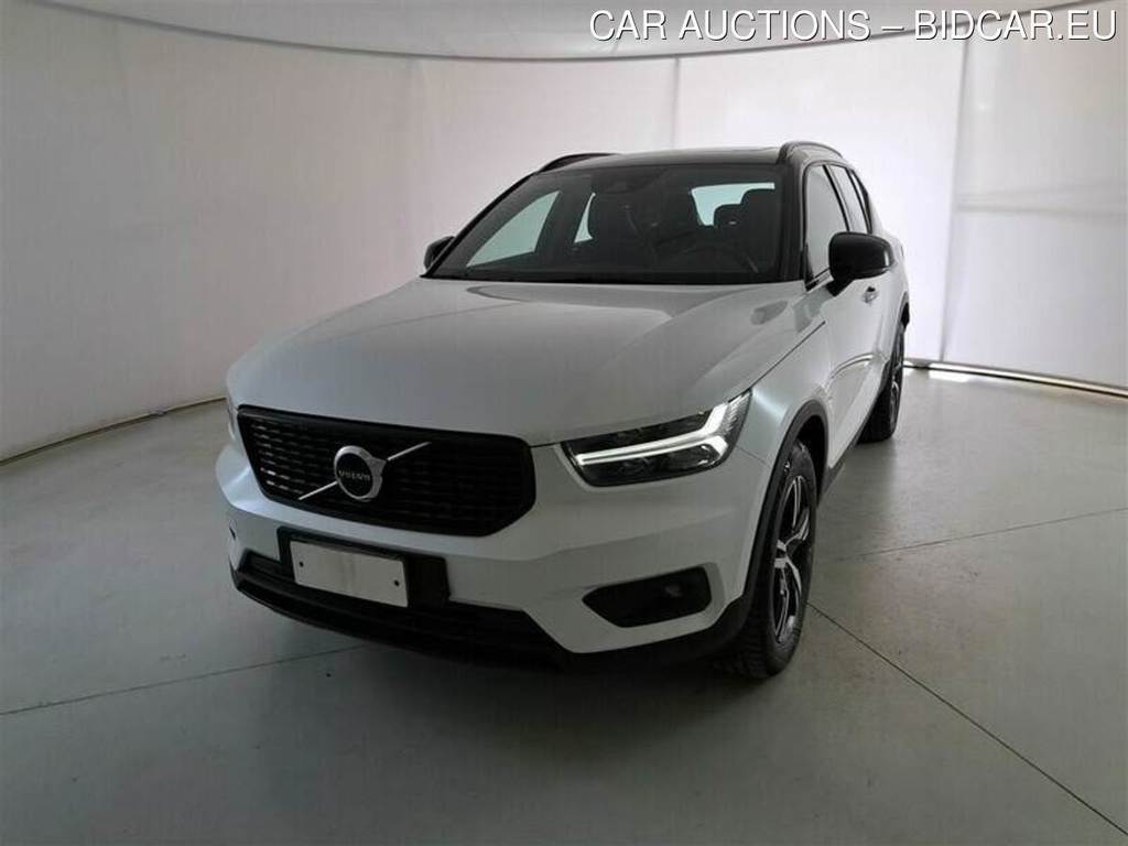 VOLVO XC40 / 2017 / 5P / SUV D4 AWD GEARTRONIC R-DESIGN