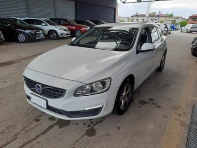 VOLVO V60 2014 WAGON D2 GEARTRONIC KINETIC