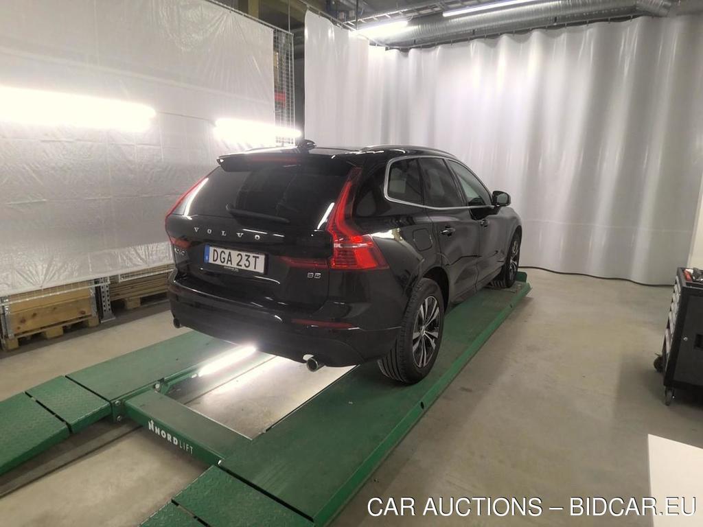 Volvo XC60 B5B 250 Mom.Adv. FWD Aut