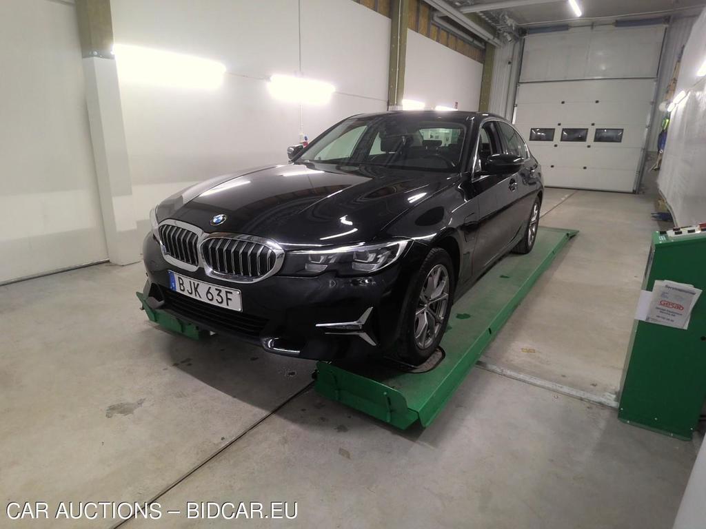 BMW 330e Connected Edt. Aut.