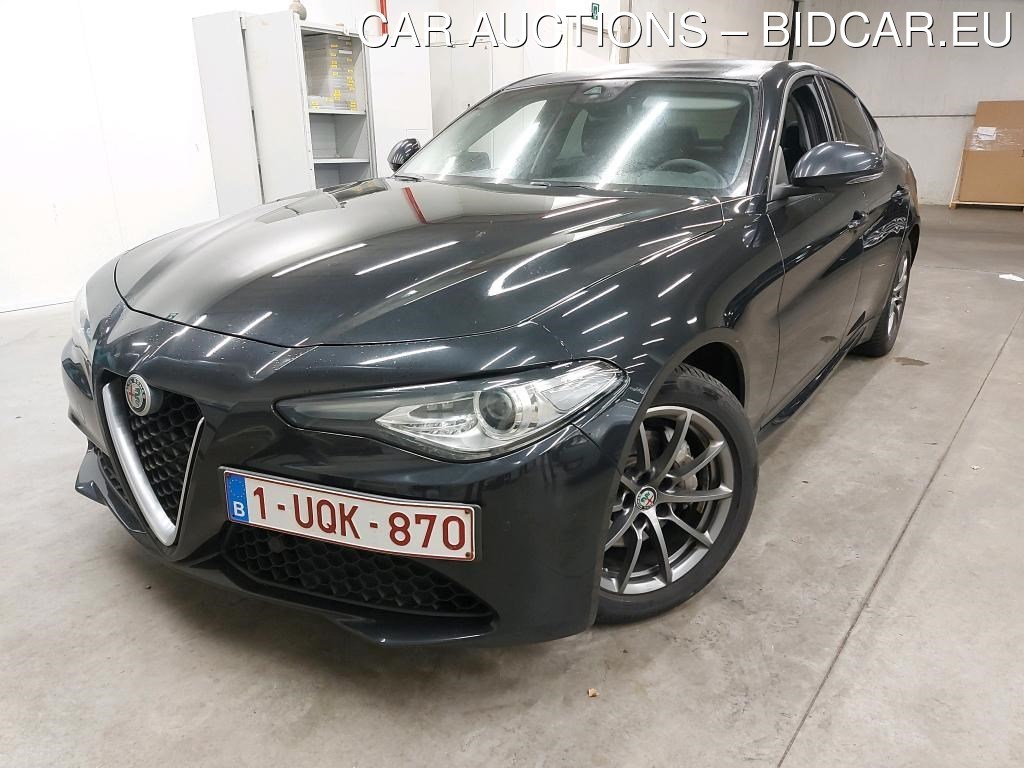 Alfa Romeo GIULIA GIULIA 22 JTDm 150PK Super AUTO Pack Business Plus & Nav With Connect 3D & Xenon