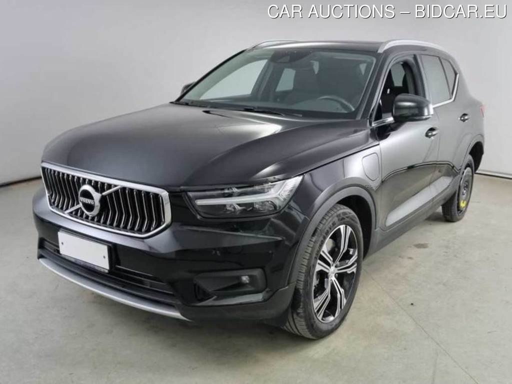 VOLVO XC40 / 2017 / 5P / SUV T4 PLUG-IN HYBRID AUTO RECH INSCRIP EXPR