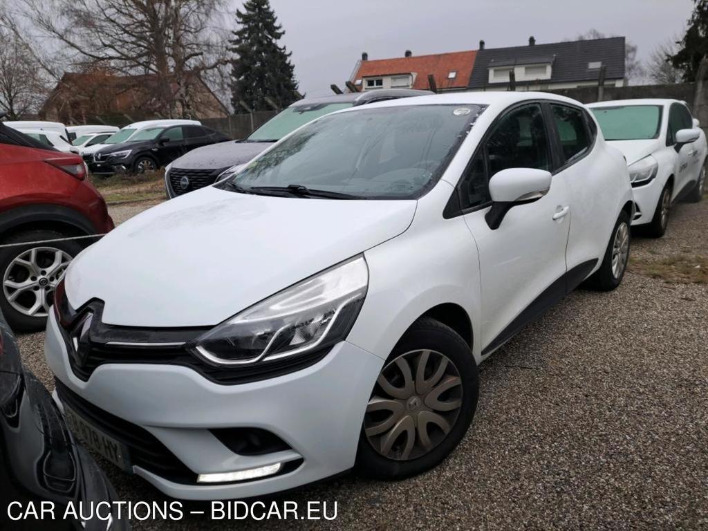 RENAULT Clio SociГ©tГ© / 2016 / 5P / Berline &amp;Air Medianav dCi 75 - 18