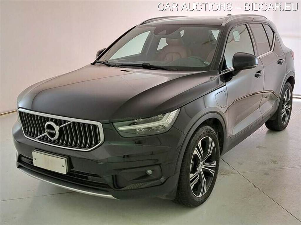 VOLVO XC40 / 2017 / 5P / SUV T5 TWIN ENGINE GEARTRONIC INSCRIPTION