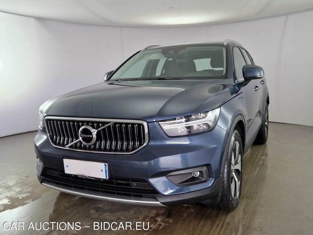 VOLVO XC40 / 2017 / 5P / SUV T5 PLUG-IN HYBRID AUTO RECH INSCRIP EXPR