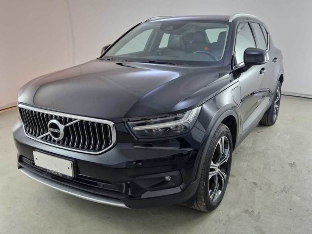 VOLVO XC40 / 2017 / 5P / SUV T5 PLUG-IN HYBRID AUTO RECHARGE INSCR.