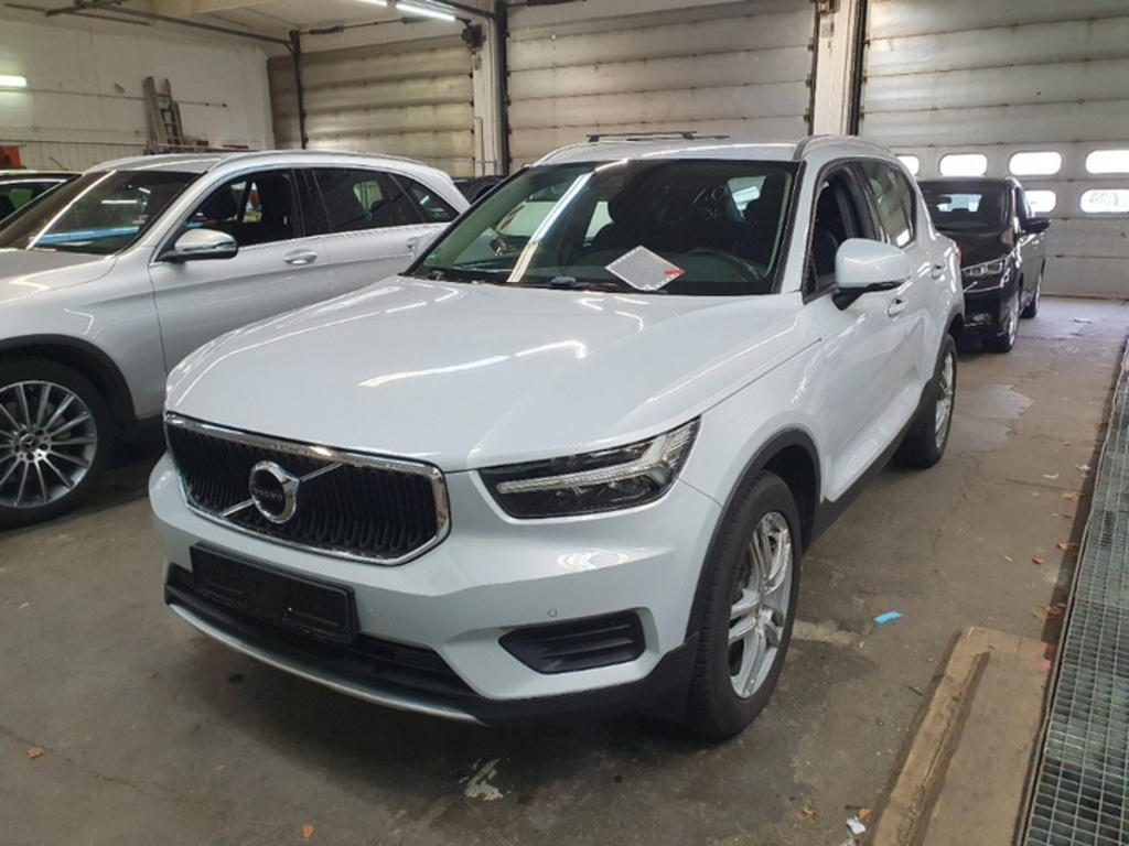 Volvo XC40 D3 Momentum Pro