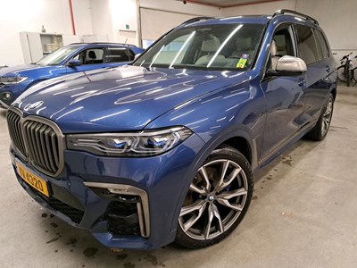 BMW X7 M50iA 530PK Innovation &amp; Night Vision &amp; Winter &amp; Individual Dashboard &amp; Entertainment Pro &amp; Comfort Seats &amp; Electric Towing H