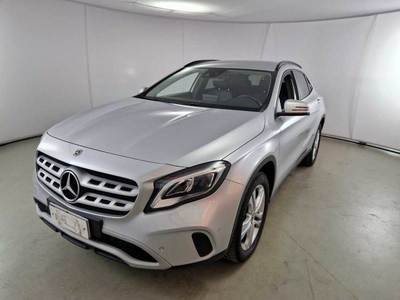 MERCEDES-BENZ GLA / 2017 / 5P / CROSSOVER GLA 200 D AUTOMATIC 4MATIC BUS. EXTRA