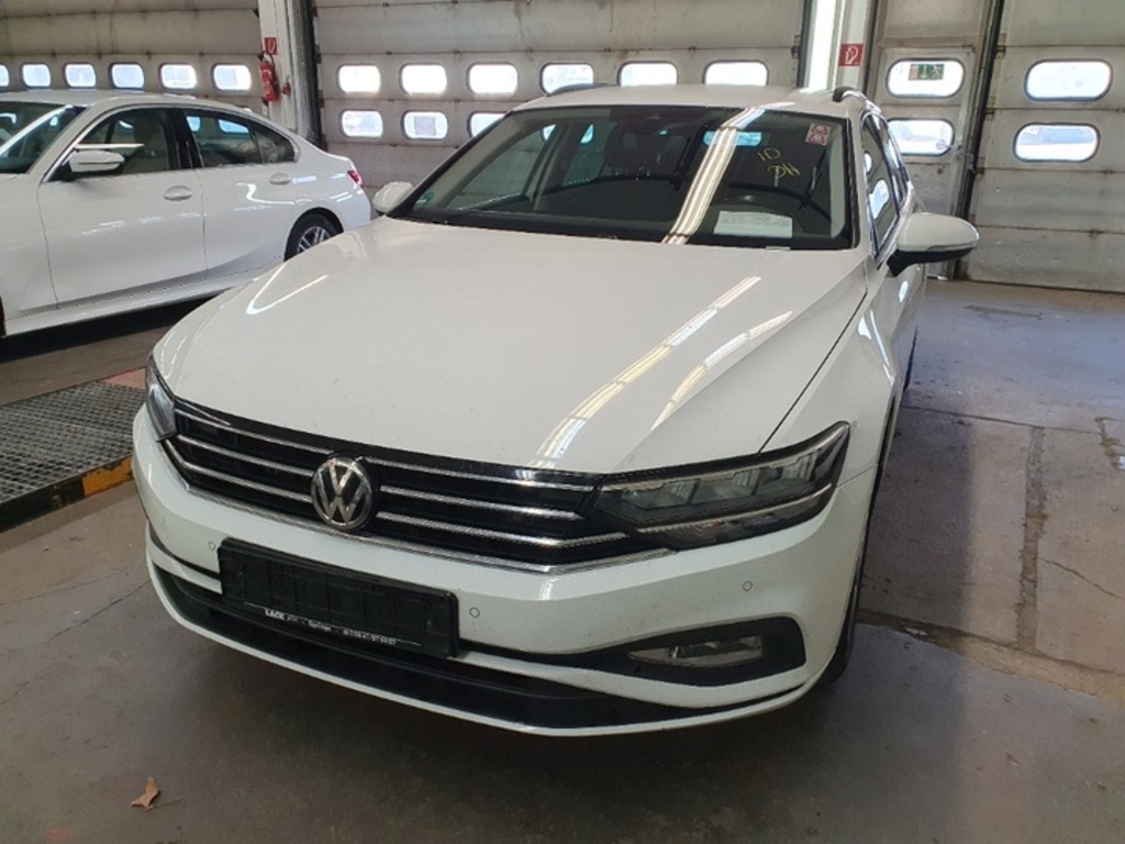 Volkswagen Passat 1.6 TDI SCR DSG Variant