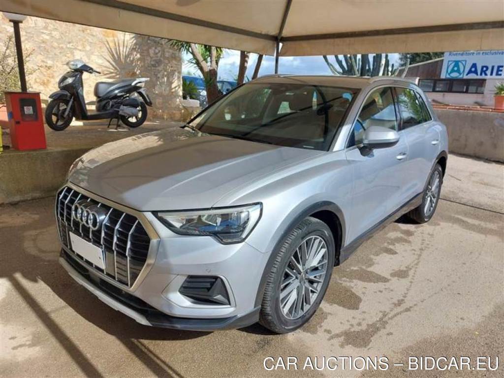 AUDI Q3 / 2018 / 5P / SUV 35 TDI S TRONIC BUSINESS ADVANCED