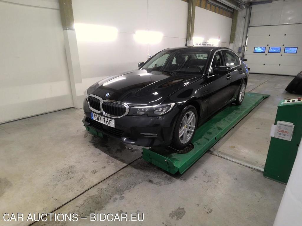 BMW 330e xDrive Connect.Edt.Aut