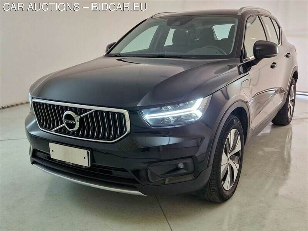 VOLVO XC40 / 2017 / 5P / SUV T4 PLUG-IN HYBRID AUTO RECH INSCRIP EXPR