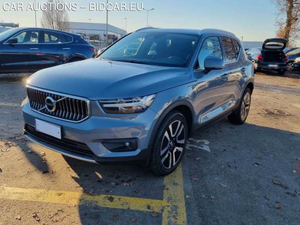 VOLVO XC40 / 2017 / 5P / SUV T5 PLUG-IN HYBRID AUTO RECH INSCRIP EXPR