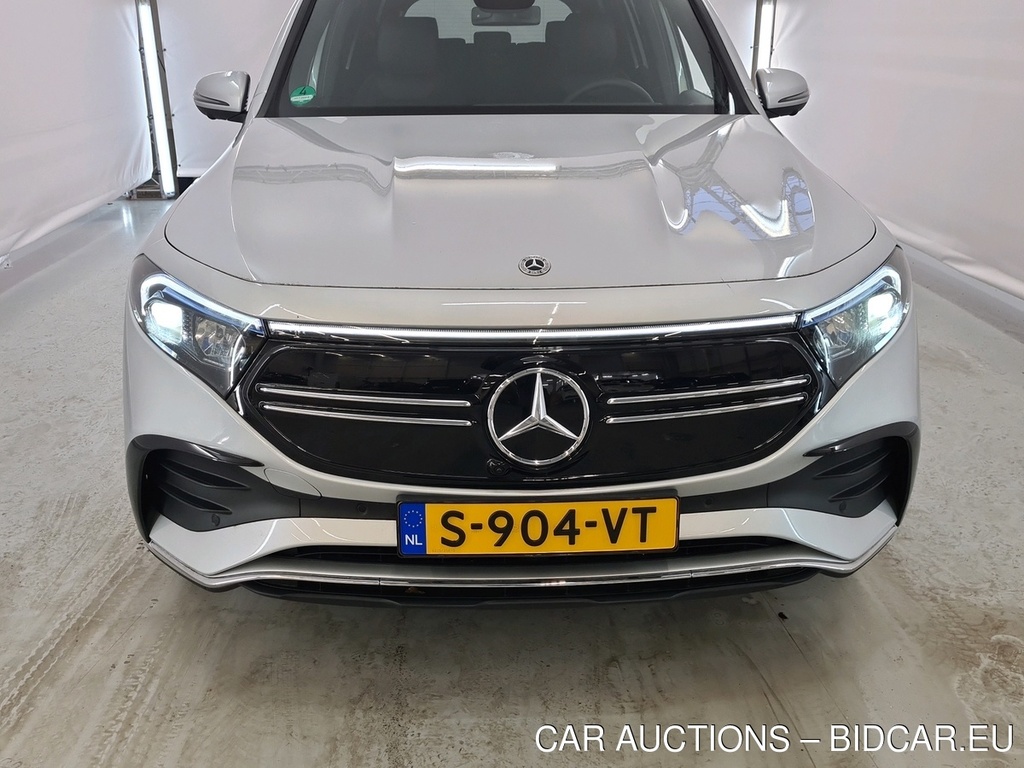 Mercedes-Benz EQB EQB 300 4MATIC AMG Line auto 5d