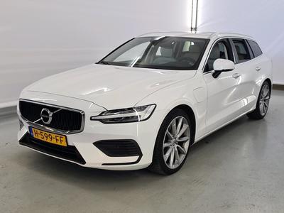 Volvo V60 T8 Twin Engine AWD Geartronic Moment Pro 5d