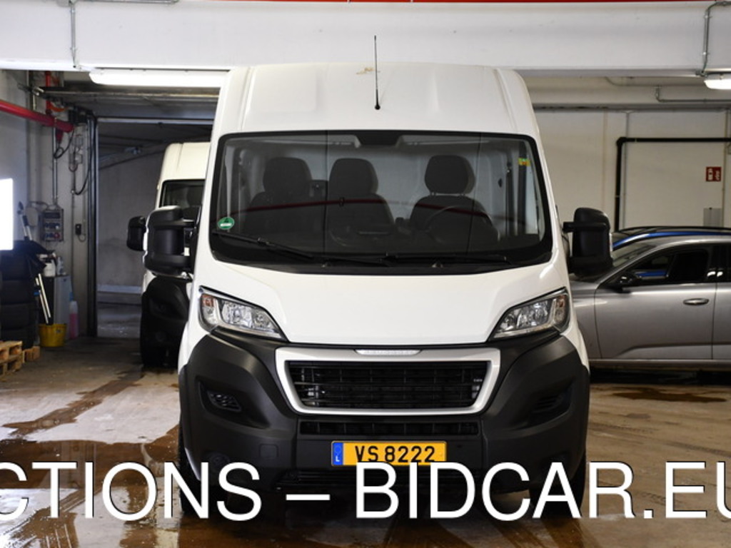 Peugeot Boxer 2.2 BlueHDi S/S Premium 335 L2H2 103kW/140pk MAN6 3 SEATS