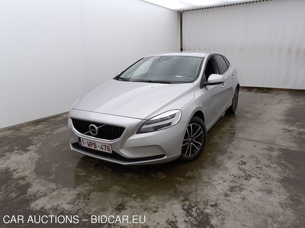 Volvo V40 D2 Black Edition 5d