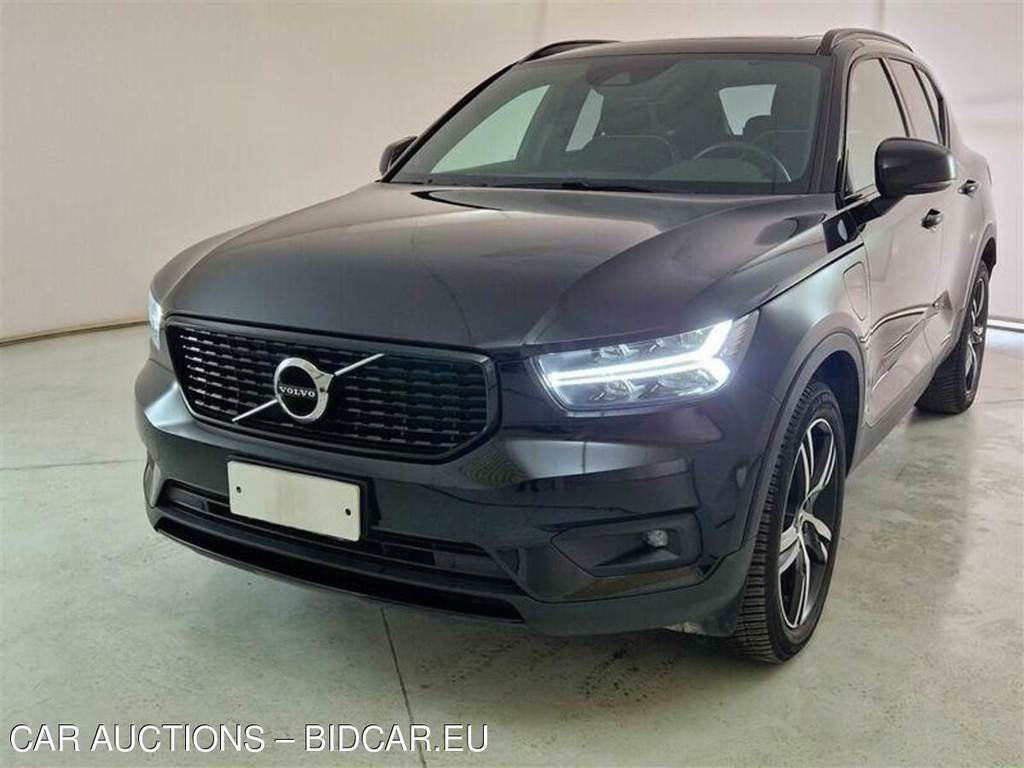 VOLVO XC40 / 2017 / 5P / SUV T5 PLUG-IN HYBRID AUTO RECHARGE R-DESIGN