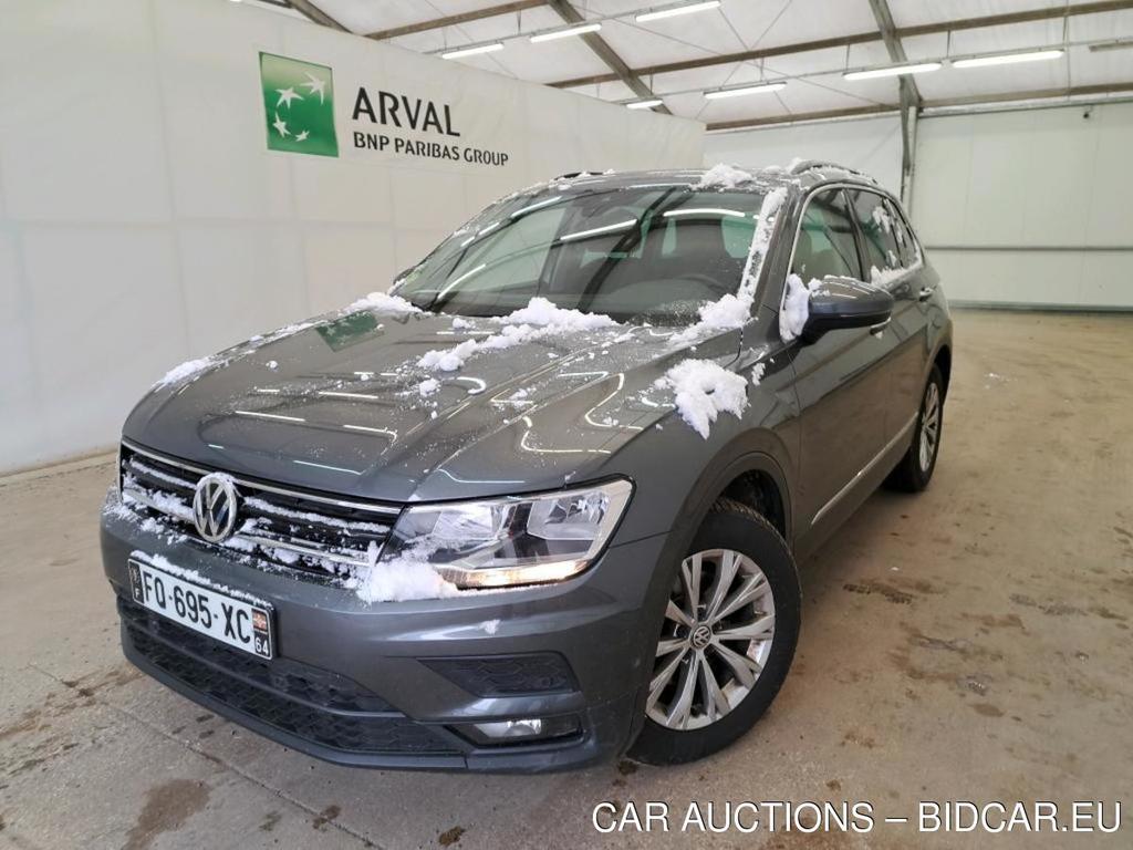 VOLKSWAGEN Tiguan / 2016 / 5P / SUV 2.0 TDI 150 DSG7 Confortline Business