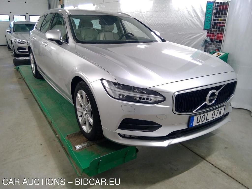 Volvo V90 D3 Momentum Advanced Edit.