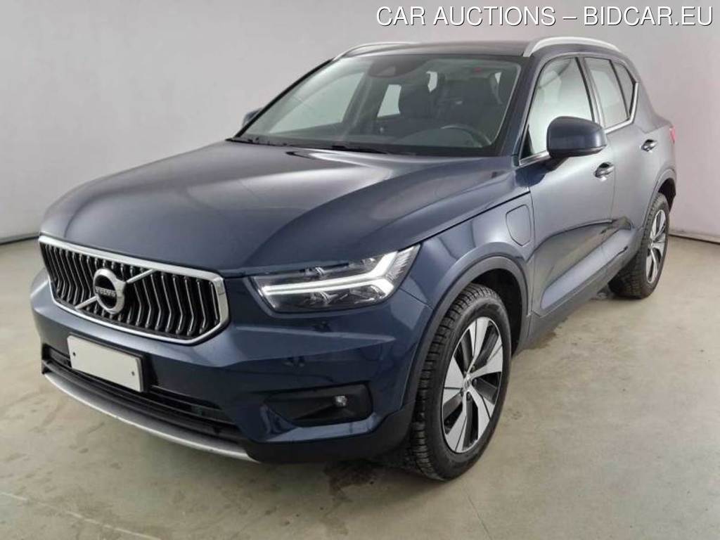 VOLVO XC40 / 2017 / 5P / SUV T5 PLUG-IN HYBRID AUTO RECH INSCRIP EXPR