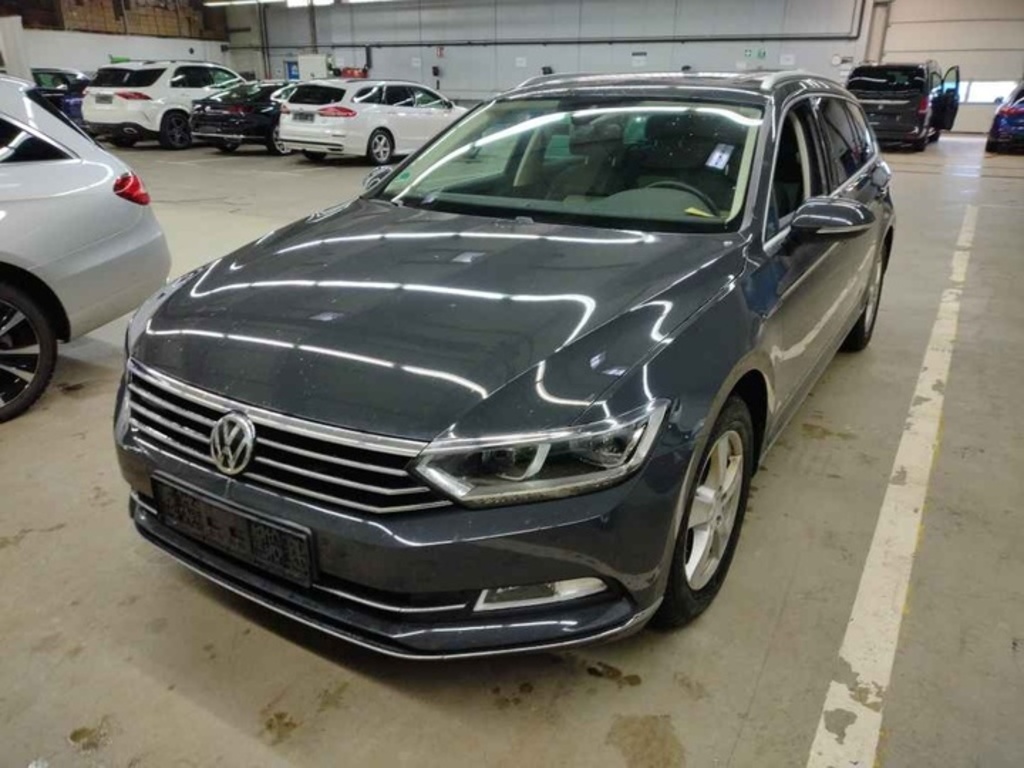 Volkswagen Passat 2.0 TDI SCR 140kW DSG 4M Highl. Variant