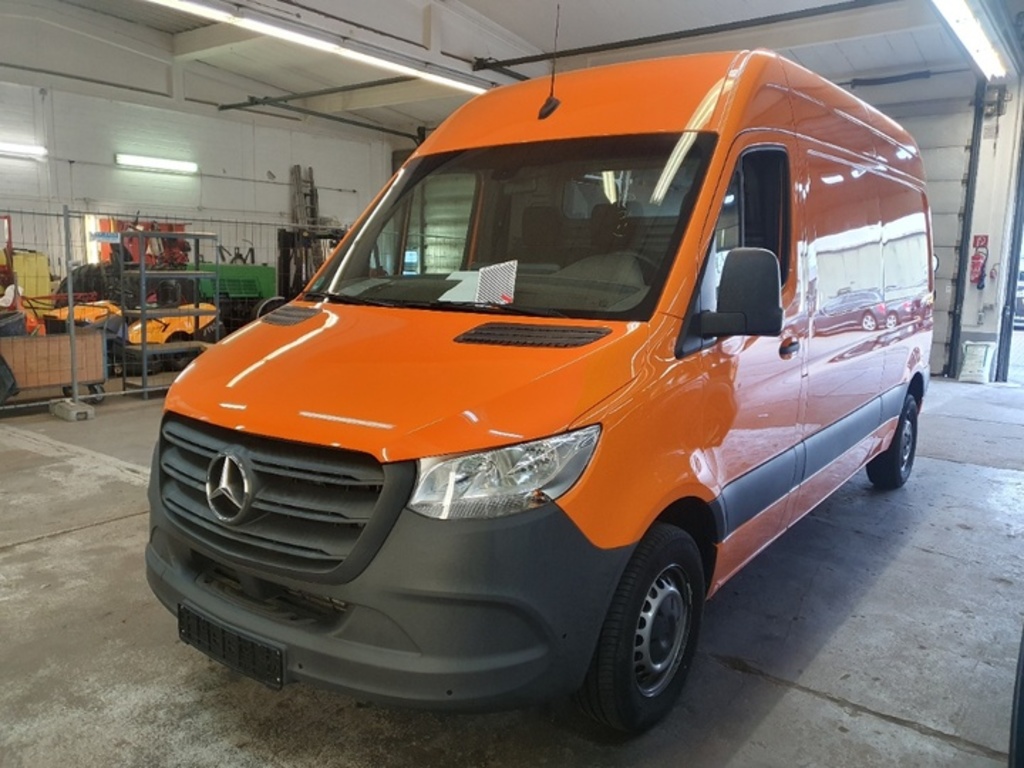 Mercedes-Benz SPRINTER 211 CDI A2 3,0t Front Hochdach