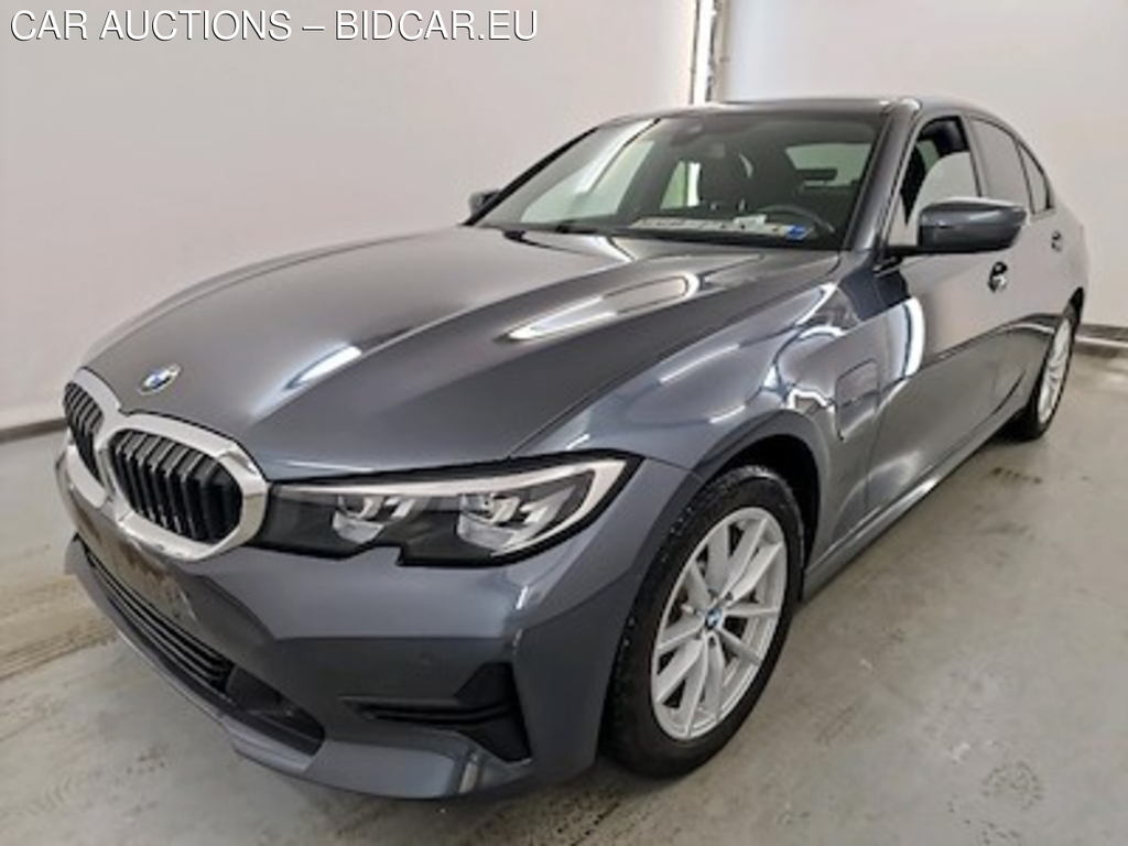 BMW 3-serie 2.0 330E (135KW) BERLINE