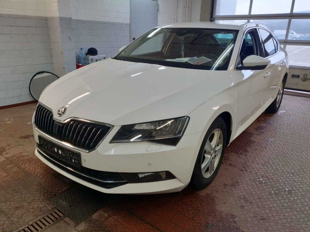 Skoda Superb 2.0 TDI SCR DSG Ambition