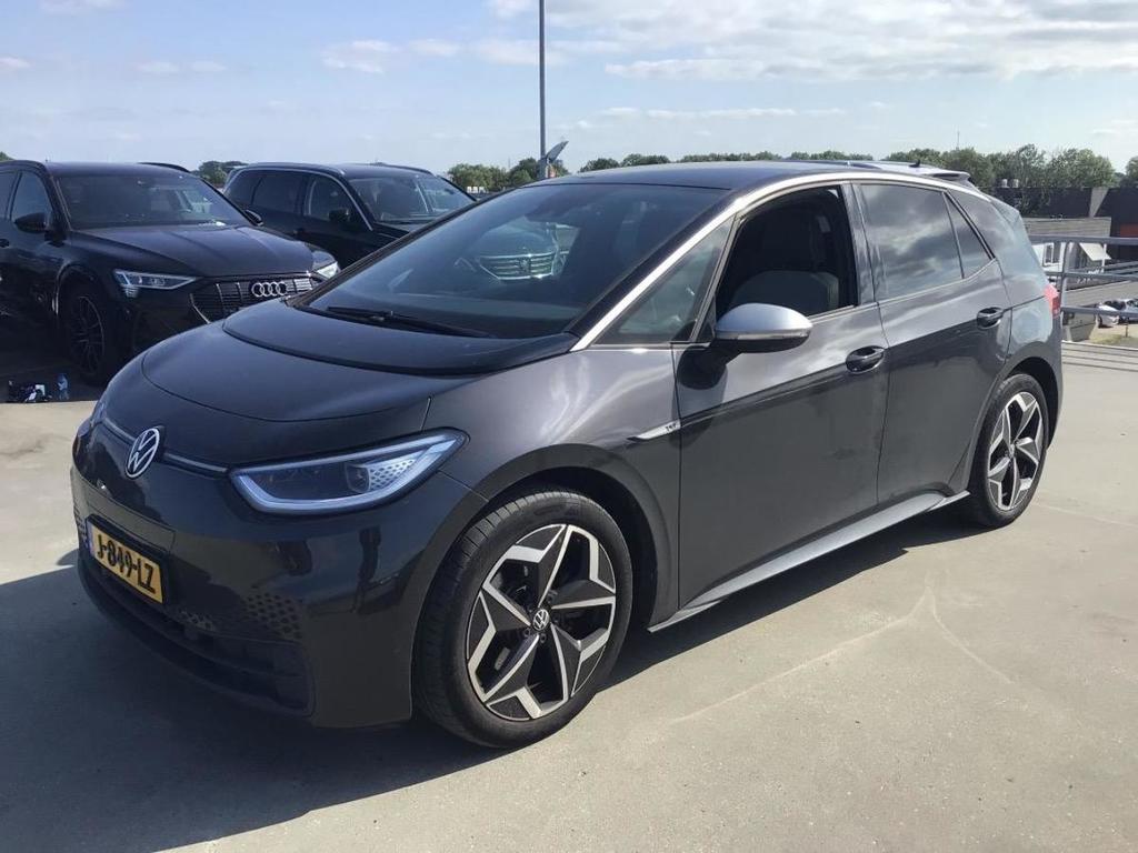 VOLKSWAGEN ID.3 First Plus 58 kWh