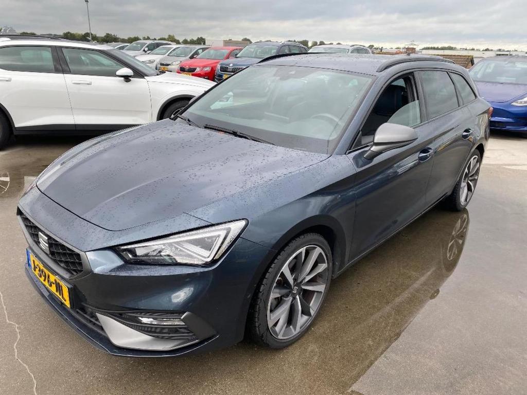 Seat Leon sportstourer 1.5 eTSI FR LaunchEd