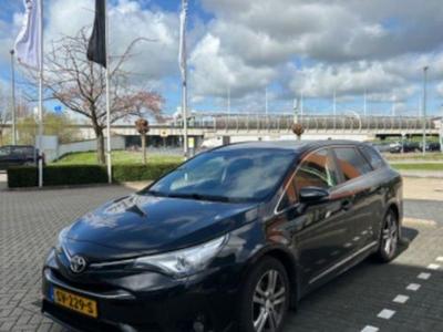TOYOTA Avensis Touring Sports 1.8 VVT-i SkyView Edition