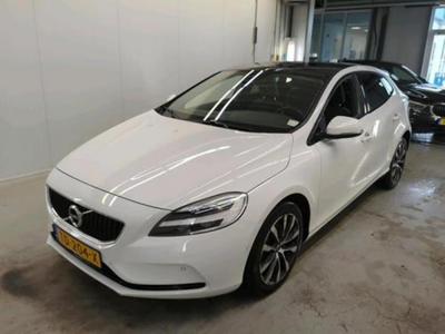 VOLVO V40 1.5 T3 Automaat Dynamic Edition Pano